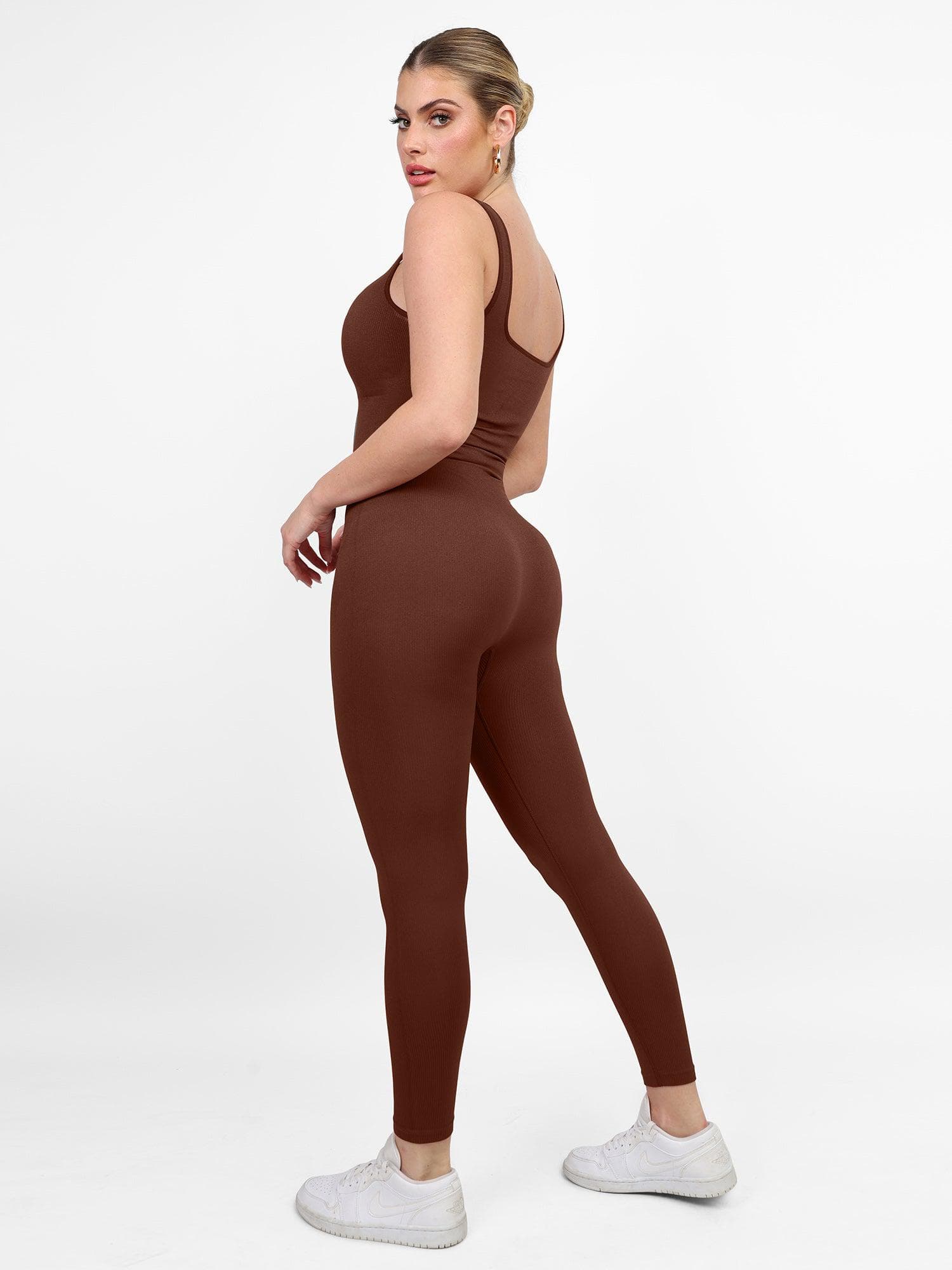 TIJDELIJK 50% KORTING | SculptFit™ | Naadloze shapewear sport jumpsuit